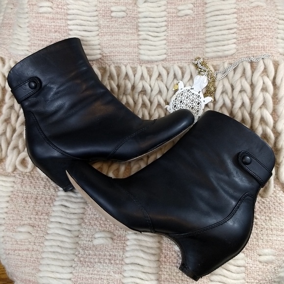 Ciao Bella Coty Ballet Low Heeled Ankle Booties worn couple hours with costume - Picture 1 of 7